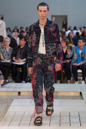 Skull motif t-shirt, zdjęcie 2 Skull motif t-shirt od Alexander McQueen